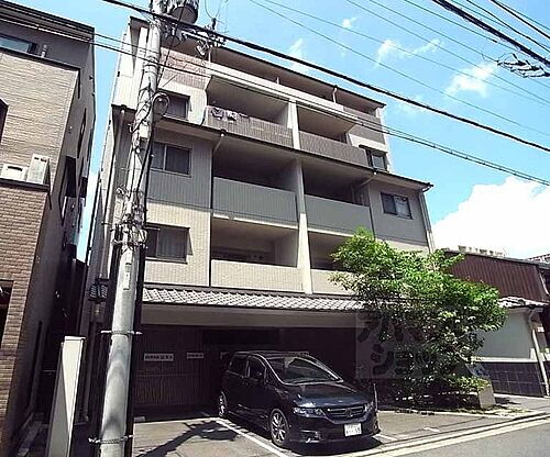 京都府京都市下京区麩屋町通松原下る上鱗形町 築20年9ヶ月 5階建