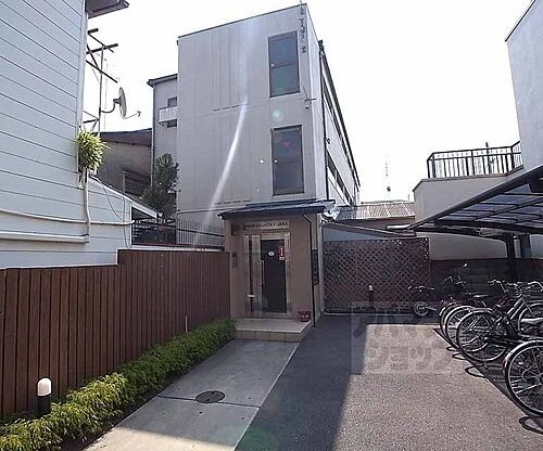 京都府京都市右京区花園巽南町 築42年8ヶ月 3階建