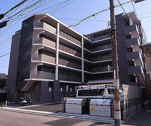 京都府京都市南区上鳥羽南中ノ坪町 6階建 