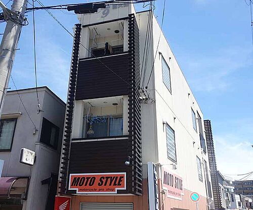京都府京都市南区吉祥院九条町 3階建 築19年2ヶ月