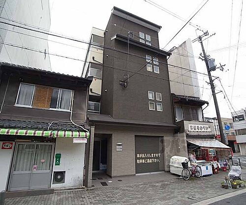 京都府京都市上京区一条通御前通東入西町 築19年5ヶ月 4階建