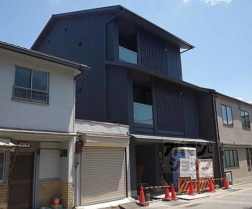京都府京都市下京区元日町 築4年3ヶ月 9階建