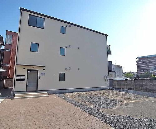 京都府京都市右京区太秦安井一町田町 賃貸アパート