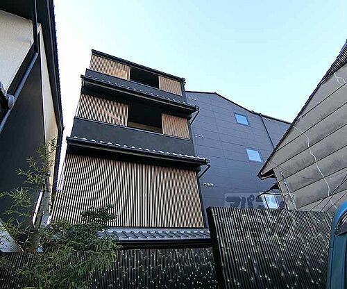 京都府京都市中京区西ノ京中御門東町 賃貸マンション