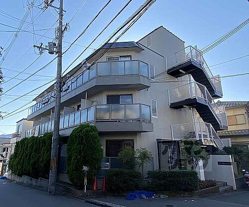 京都府京都市西京区大枝中山町 築37年9ヶ月 3階建