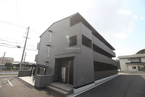 山口県下関市長府松小田中町 賃貸アパート