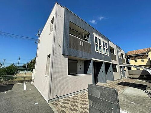 兵庫県姫路市飾磨区上野田５丁目 2階建