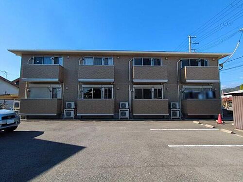 兵庫県姫路市広畑区本町１丁目 2階建