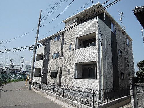 京都府久世郡久御山町島田古堤防中村 3階建 築4年
