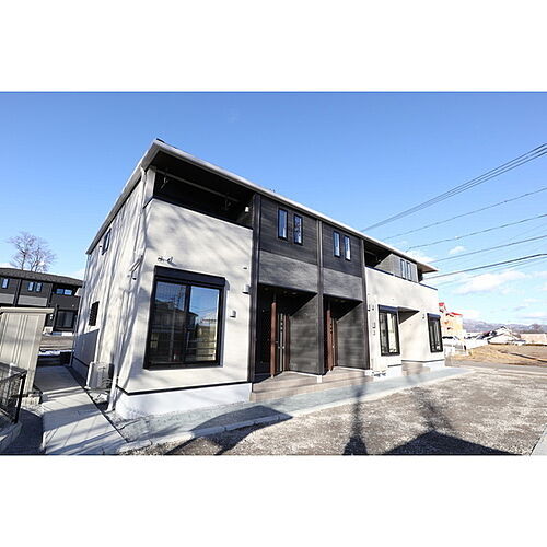 長野県佐久市塚原 2階建 築1年5ヶ月