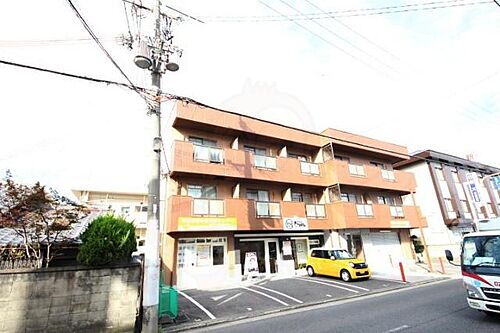 城本ビル 3階建