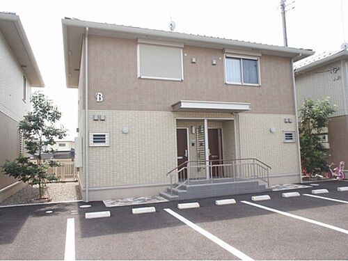 グランファミーユ　Ｂ 2階建