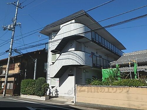 京都府京都市右京区嵯峨野宮ノ元町 3階建