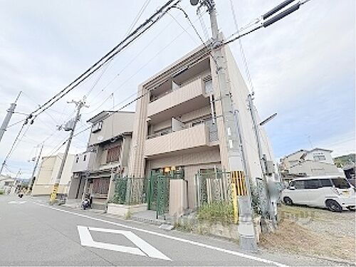 京都府京都市東山区泉涌寺東林町 築35年7ヶ月 4階建