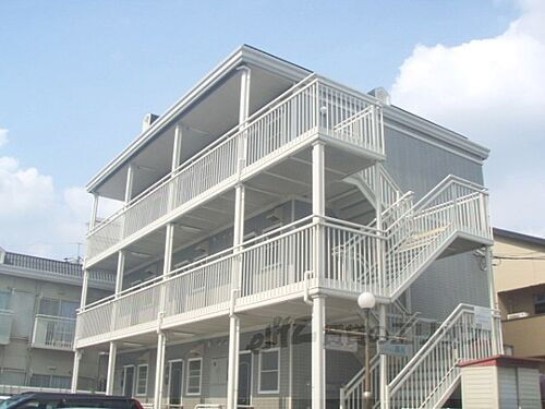 京都府京都市右京区梅津南広町 3階建 築31年10ヶ月