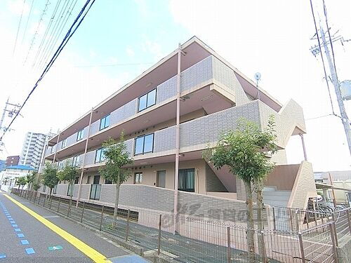 滋賀県野洲市市三宅 賃貸マンション