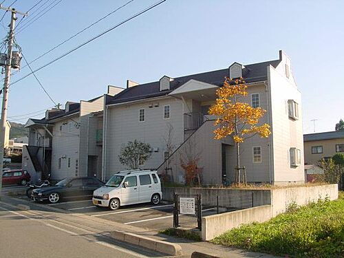 山形県山形市小立３丁目 2階建