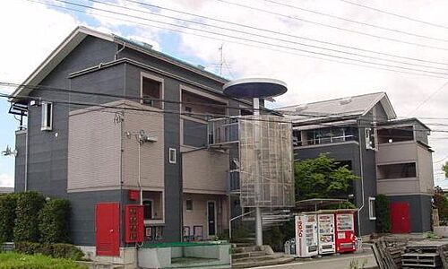 山形県山形市青田２丁目 2階建 築32年8ヶ月