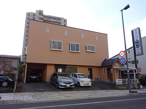 山形県山形市旅篭町１丁目 2階建 築32年9ヶ月