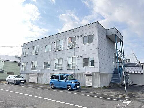ポテトハイム 地上2階地下1階建