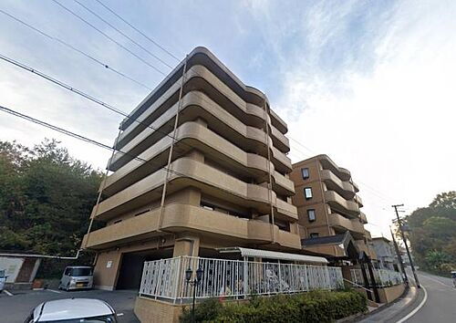 兵庫県三木市自由が丘本町３丁目 賃貸マンション