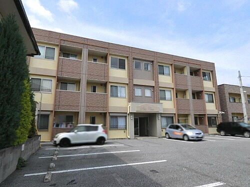 栃木県宇都宮市陽東４丁目 3階建 築15年5ヶ月