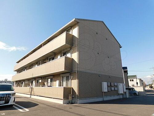 滋賀県草津市西矢倉２丁目 築9年6ヶ月 3階建