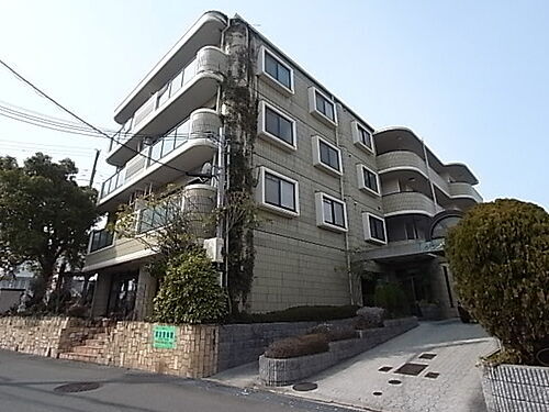 兵庫県神戸市西区森友１丁目 4階建 築32年2ヶ月