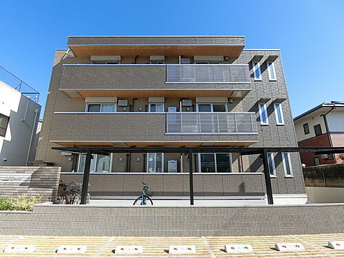 兵庫県明石市魚住町錦が丘３丁目 3階建 築2年9ヶ月