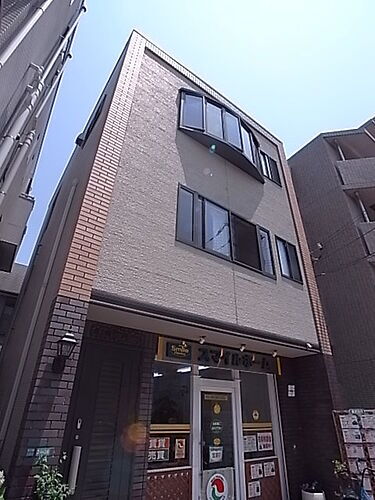 兵庫県西宮市甲子園七番町 築21年8ヶ月 3階建