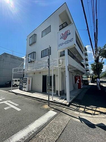 兵庫県伊丹市荒牧６丁目 築35年8ヶ月 3階建