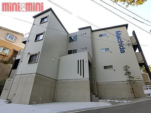 兵庫県神戸市須磨区妙法寺字道正川 3階建 築6年2ヶ月