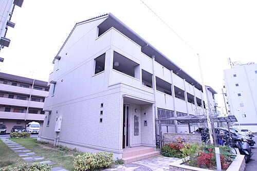 兵庫県尼崎市額田町 築12年11ヶ月 3階建