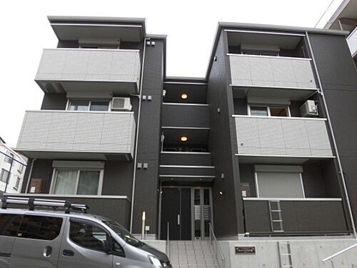 兵庫県神戸市中央区下山手通８丁目 築11年6ヶ月 3階建