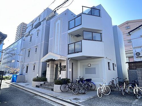 兵庫県尼崎市潮江１丁目 4階建