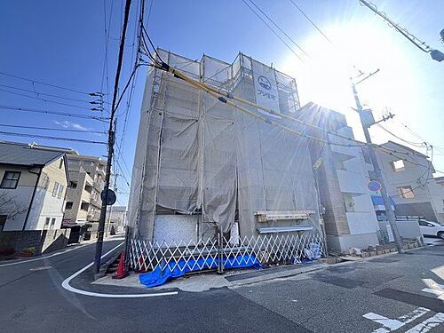 兵庫県尼崎市東園田町５丁目 3階建 築1年3ヶ月
