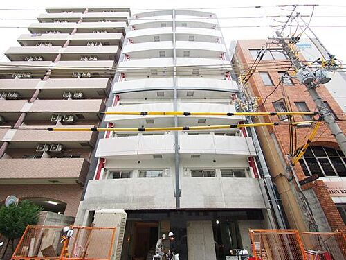 大阪府大阪市中央区内久宝寺町３丁目 9階建