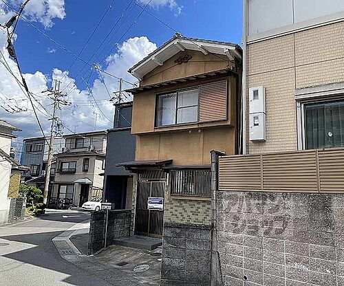 寺戸町辰巳貸家