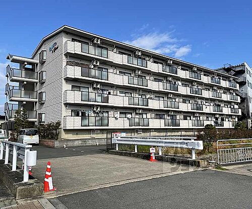 京都府亀岡市大井町並河３丁目 賃貸マンション