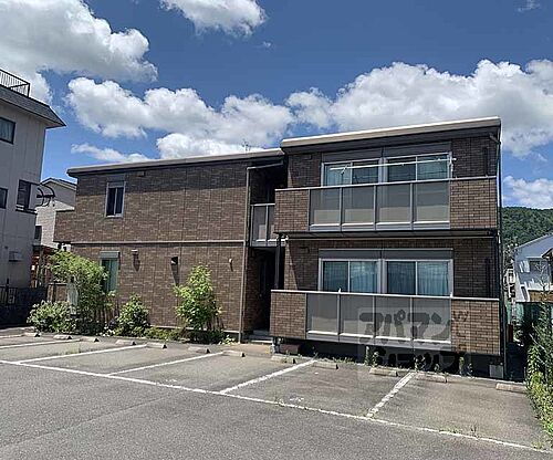 京都府亀岡市大井町小金岐２丁目 築18年9ヶ月 2階建