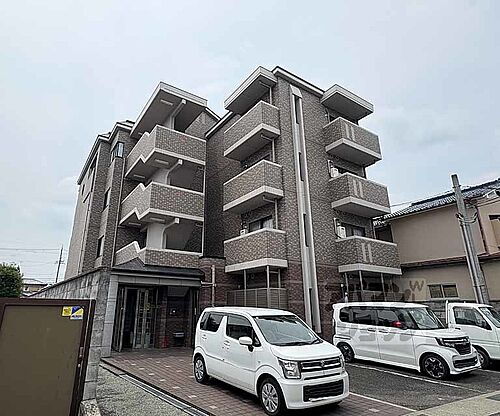 京都府亀岡市突抜町 賃貸マンション