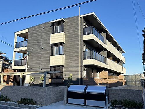 三重県津市上浜町３丁目 賃貸アパート