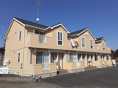 茨城県かすみがうら市下稲吉 2階建