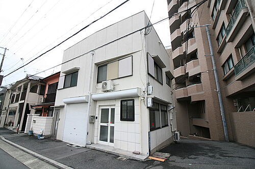 石井町１丁目貸家 2階建