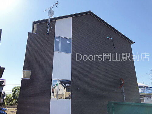 岡山県岡山市南区福富中２丁目 2階建 築4年8ヶ月
