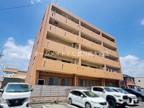 愛知県豊川市中条町道下 賃貸マンション