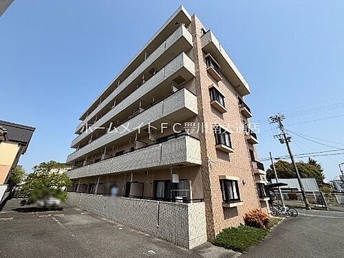 愛知県豊川市桜ケ丘町 賃貸マンション