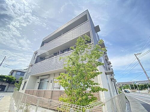 千葉県船橋市西船５丁目 3階建 築6年11ヶ月