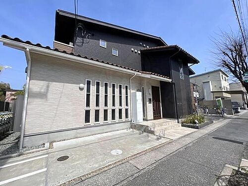 兵庫県伊丹市荒牧４丁目 賃貸アパート