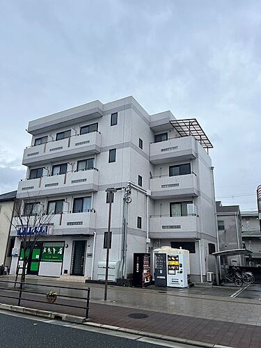 大阪府寝屋川市初町 賃貸マンション
